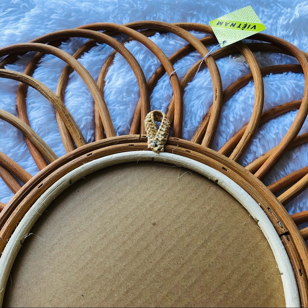Large Round Rattan Mirror 22.5” - Picture 7 of 12